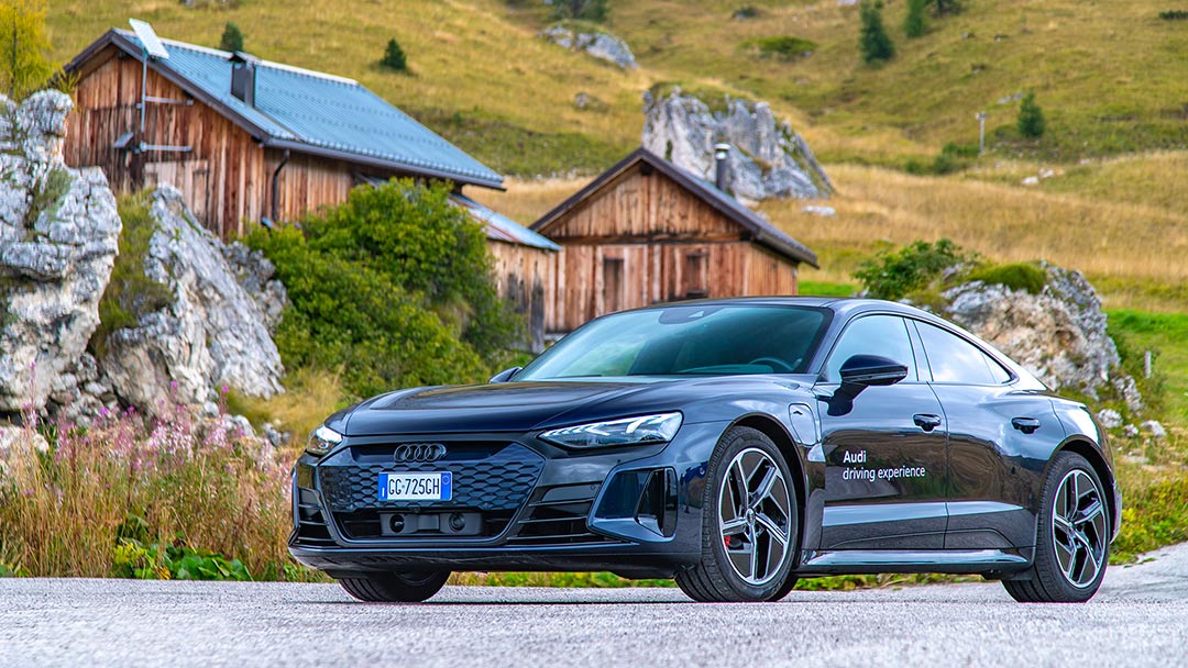 Audi è partner ufficiale di Cortina d’Ampezzo Performance e sostenibilità nel cuore delle Dolomiti.